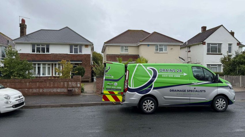 Winter Drain Maintenance in Salisbury Drains